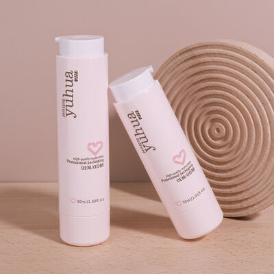 Hot Stamping Luxury cosmetics packaging bottle Custom packaging designed for cosmetic and skincare product presentation